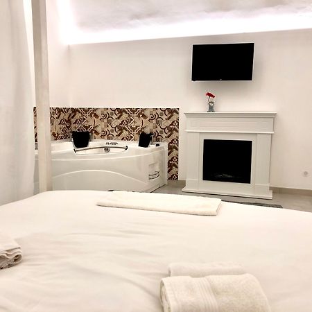 Ada Suites & Spa Lecce Ngoại thất bức ảnh
